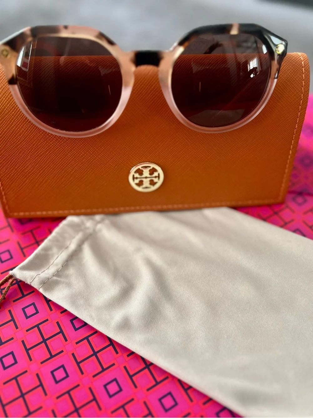 Tory Burch Classic Round/Cat-Eye Hybrid Style Sunglasses